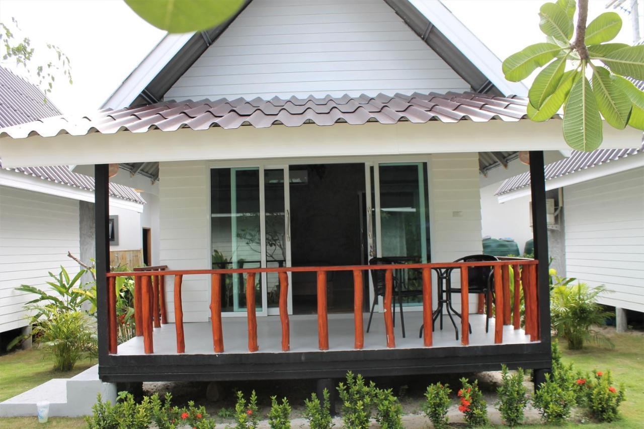 All At Sea Beach Resort Baan Tai Exterior photo