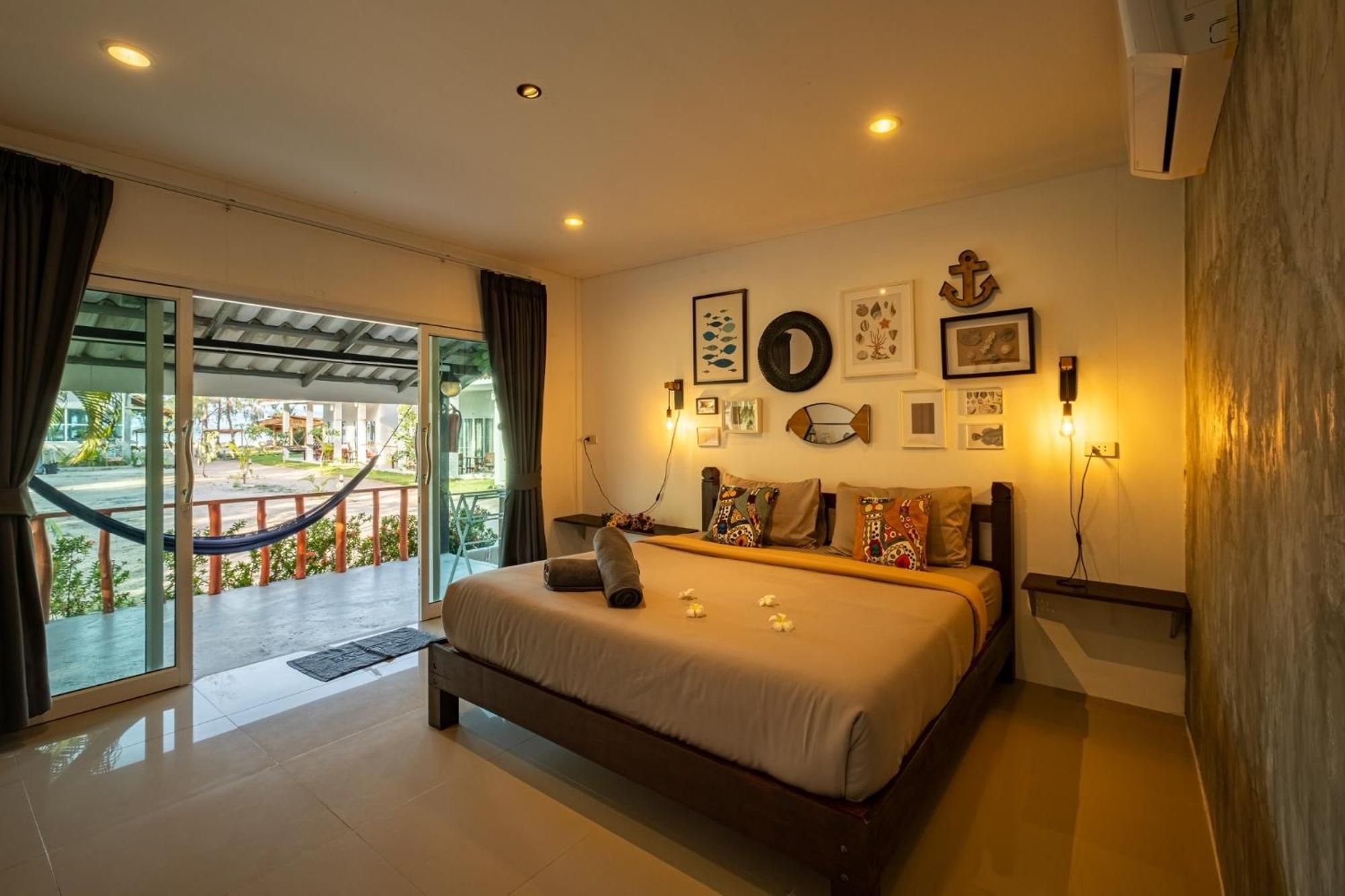 All At Sea Beach Resort Baan Tai Exterior photo